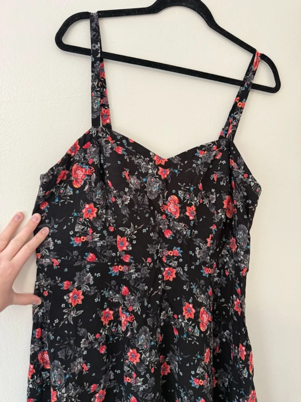 Torrid - Black Floral Skater Dress Smocked Sleeveless Summer NWOT Size 1 (16/18) - Picture 6 of 15